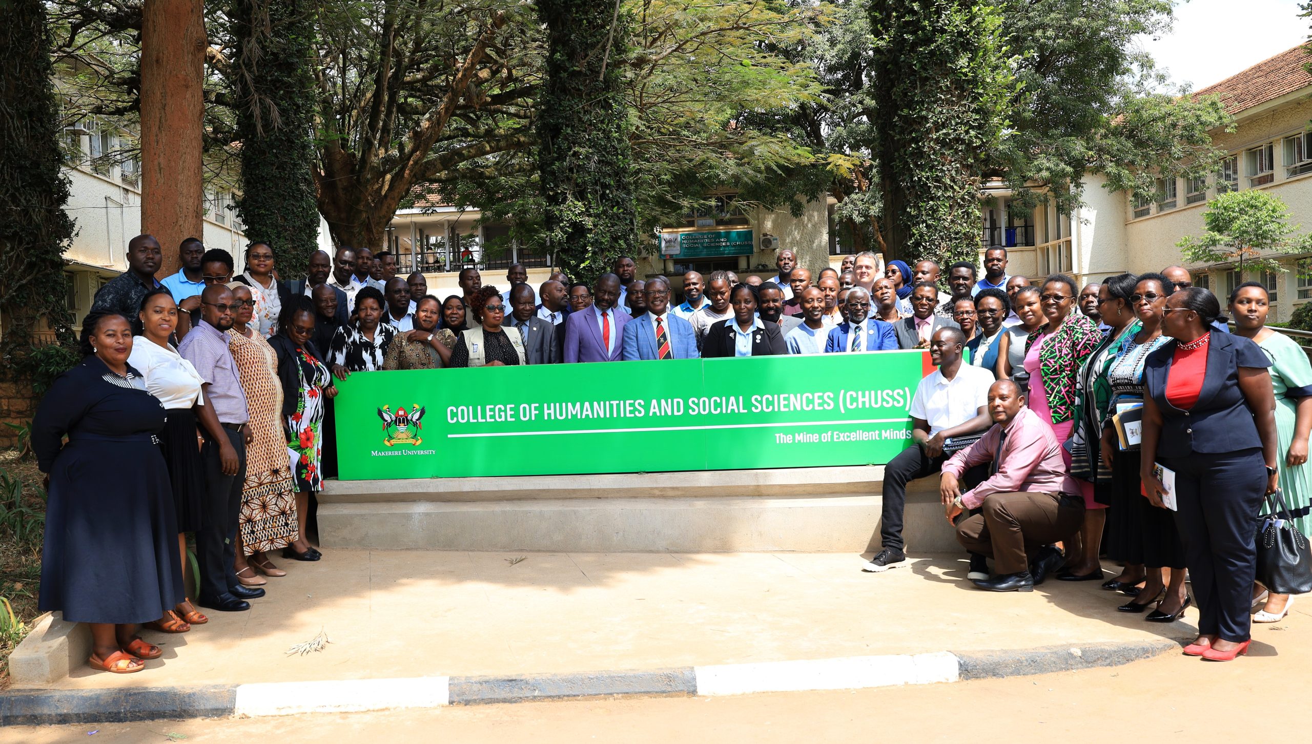 VC with staff from IGDS and CHUSS